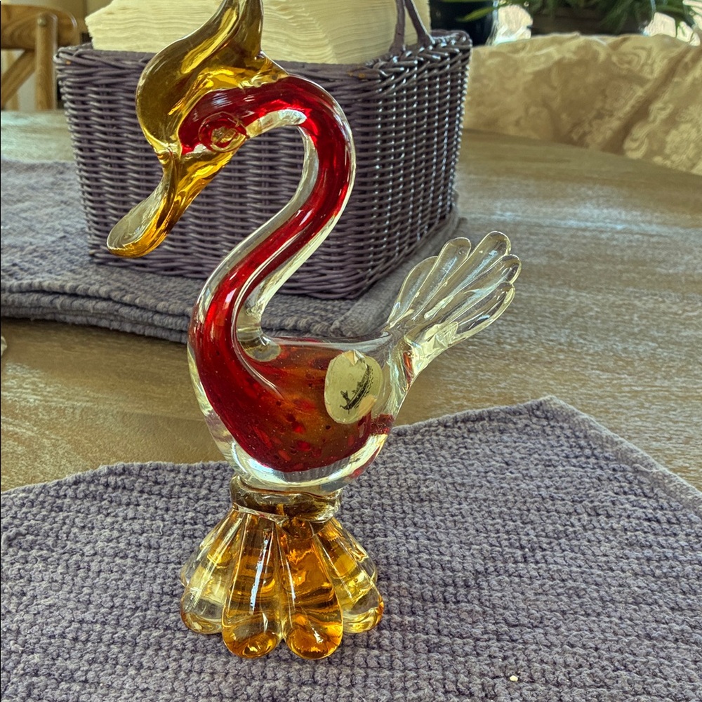 Elegant Glass Swan Figurine - Red and Gold